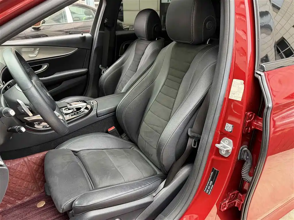 Mercedes-Benz E-Class 2018 — фото 11