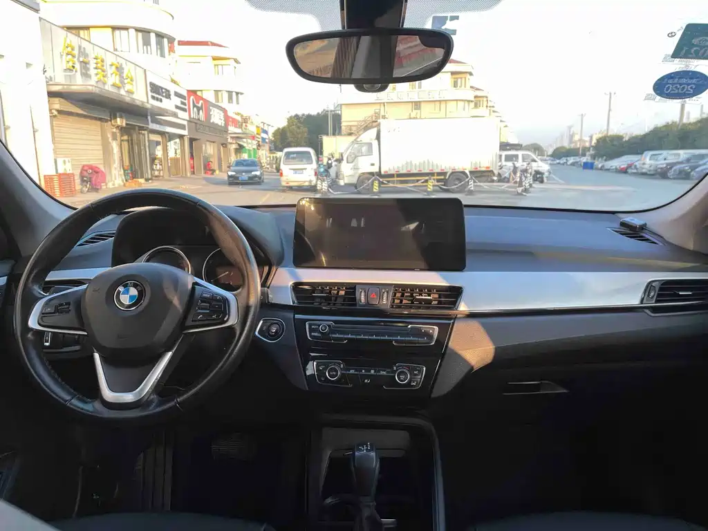 BMW X1 2019 — фото 13