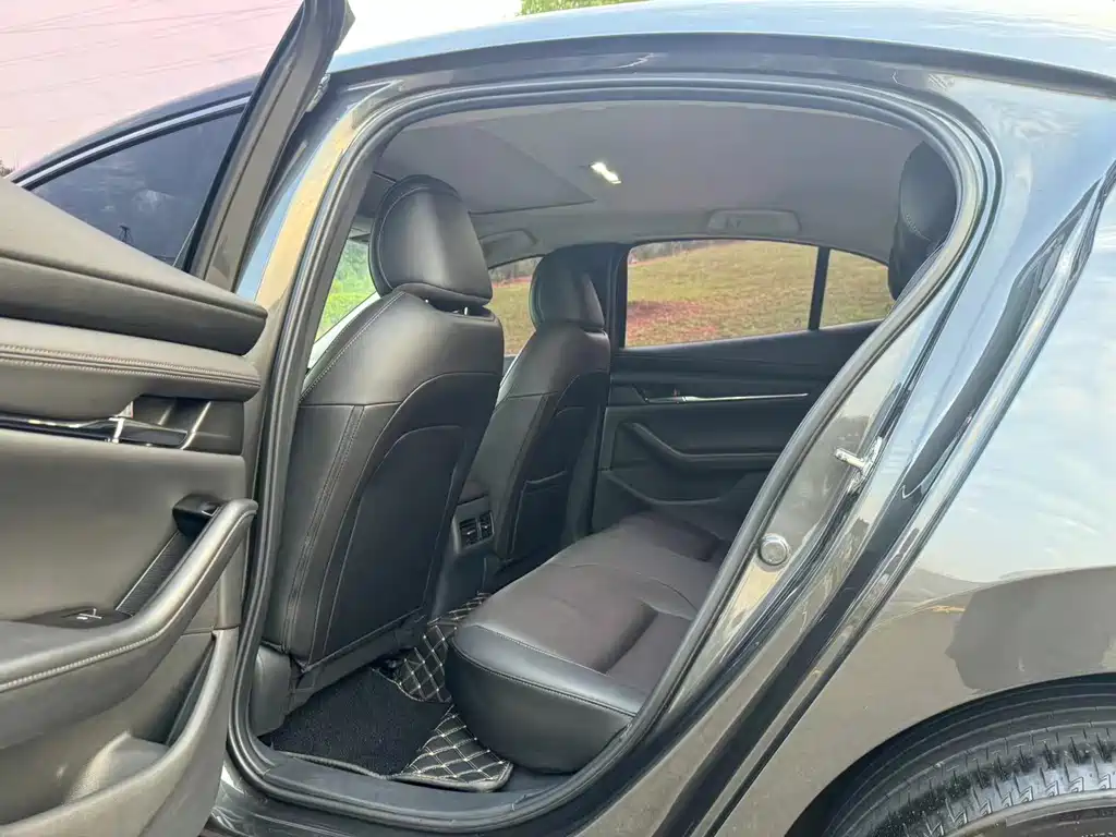 Mazda 3 Axela 2021
