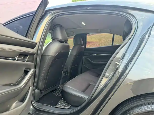 Mazda 3 Axela 2021