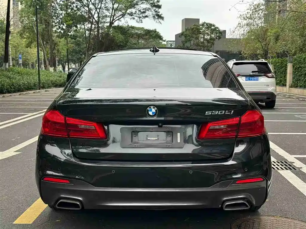 BMW 5 Series 2017 — фото 5