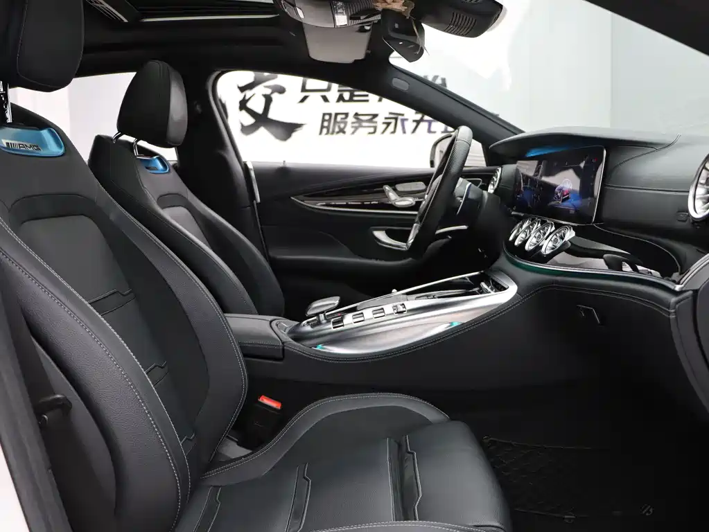 Mercedes-Benz AMG GT 2020 — фото 23