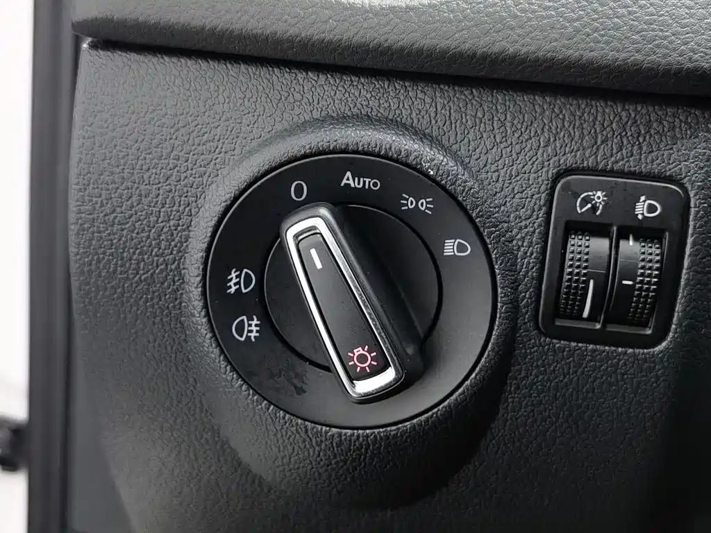 Volkswagen Tiguan 2016 — фото 21