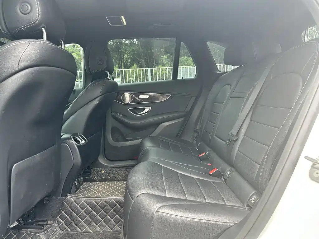 Mercedes-Benz GLC 2019 — фото 14