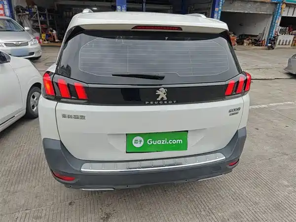 Peugeot 5008 2017