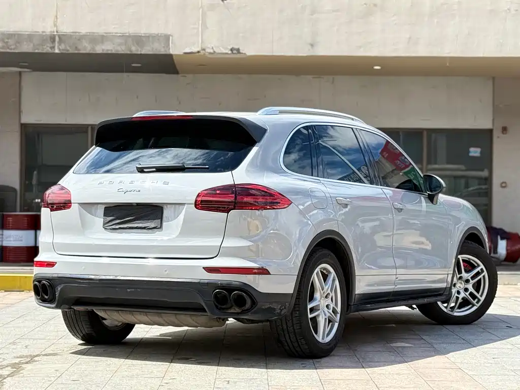 Porsche Cayenne 2014 — фото 15