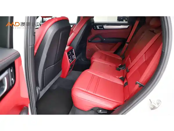 Porsche Cayenne 2023