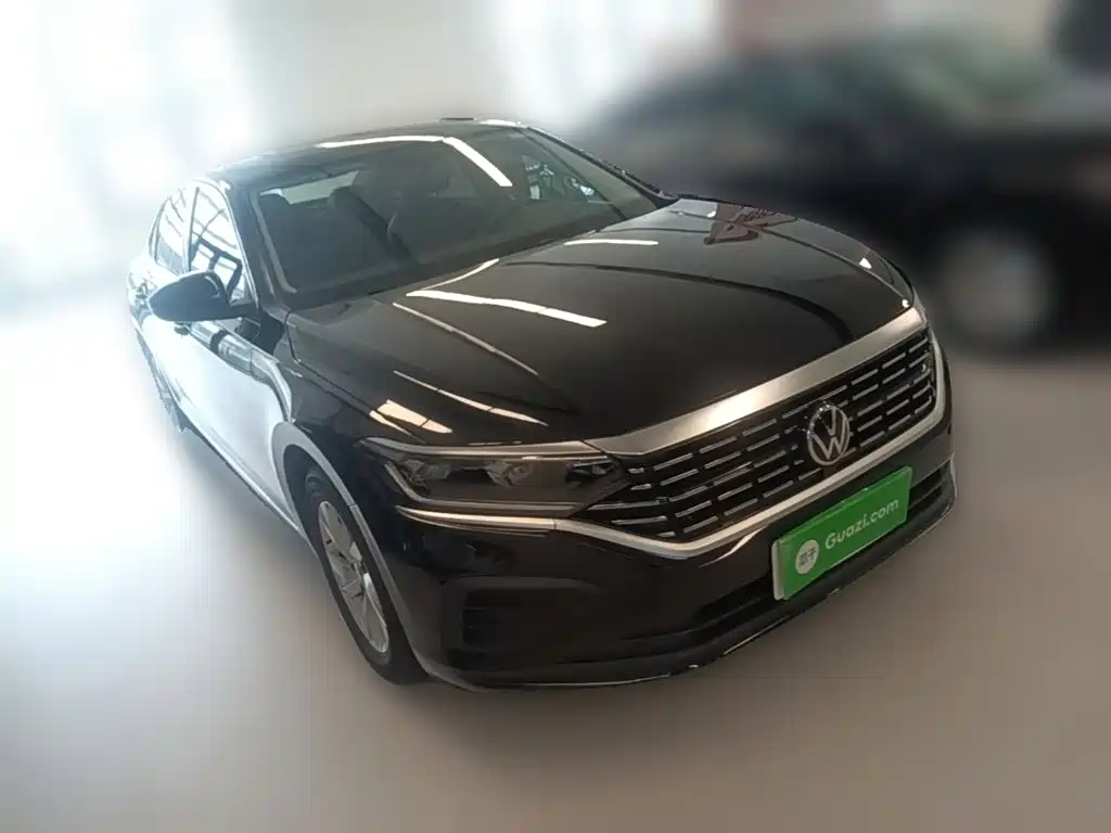 Volkswagen Passat 2025