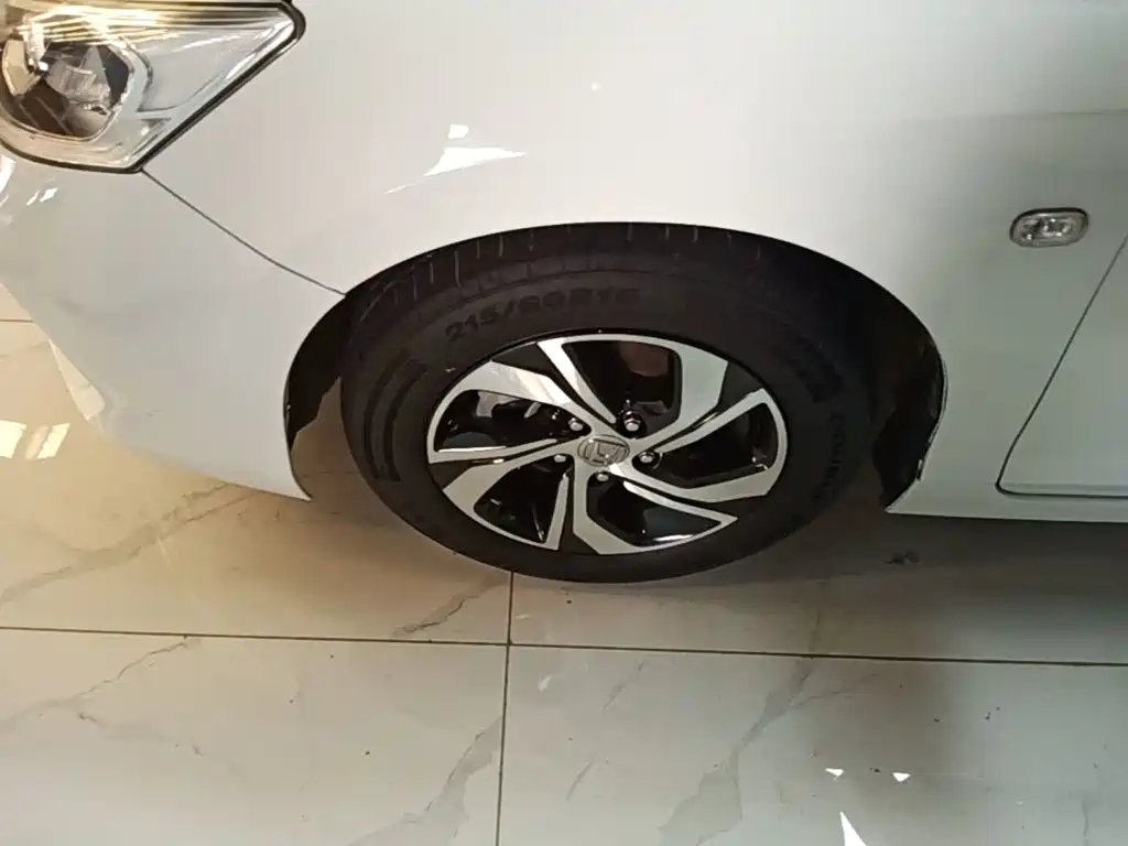 Honda Accord 2018 — фото 23