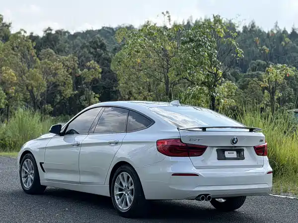 BMW 3 Series GT 2016