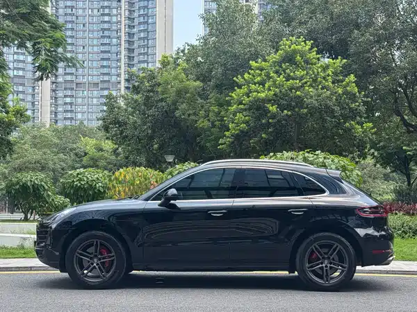 Porsche Macan 2015