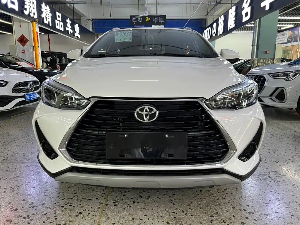 Toyota Yaris L 2022