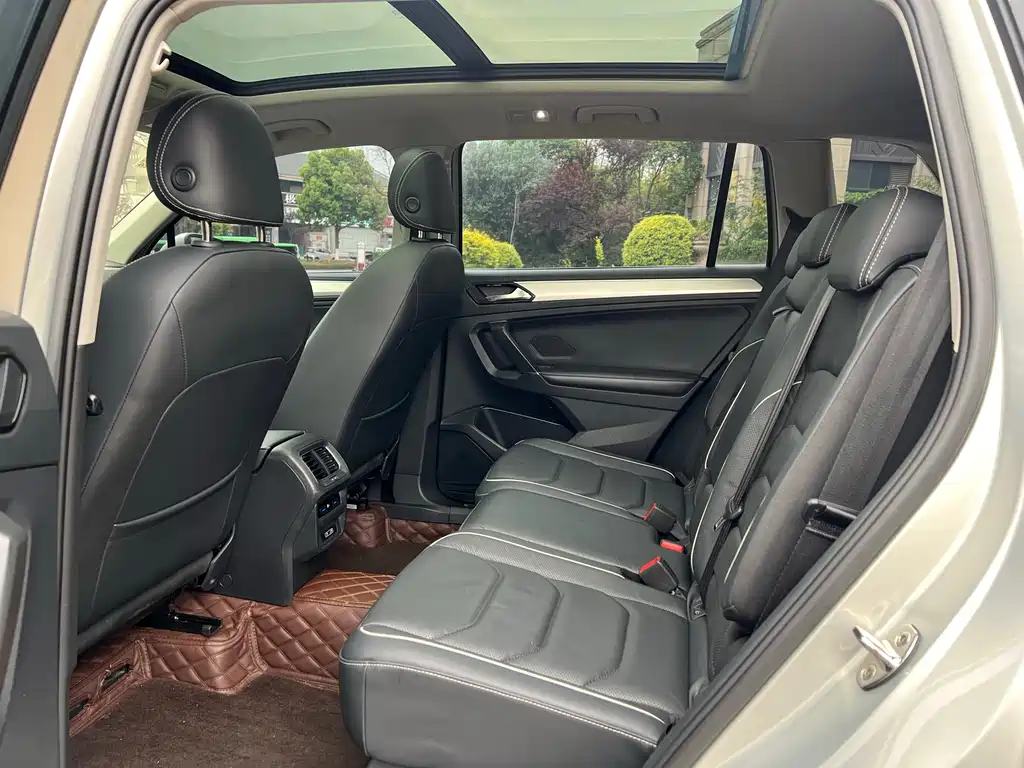 Volkswagen Tiguan L 2018 — фото 10