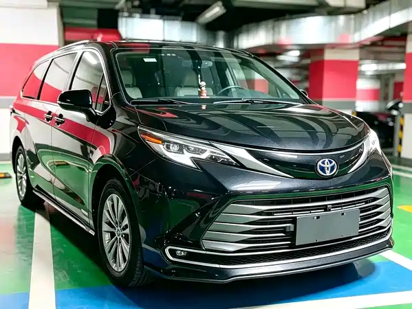 Toyota Sienna 2023