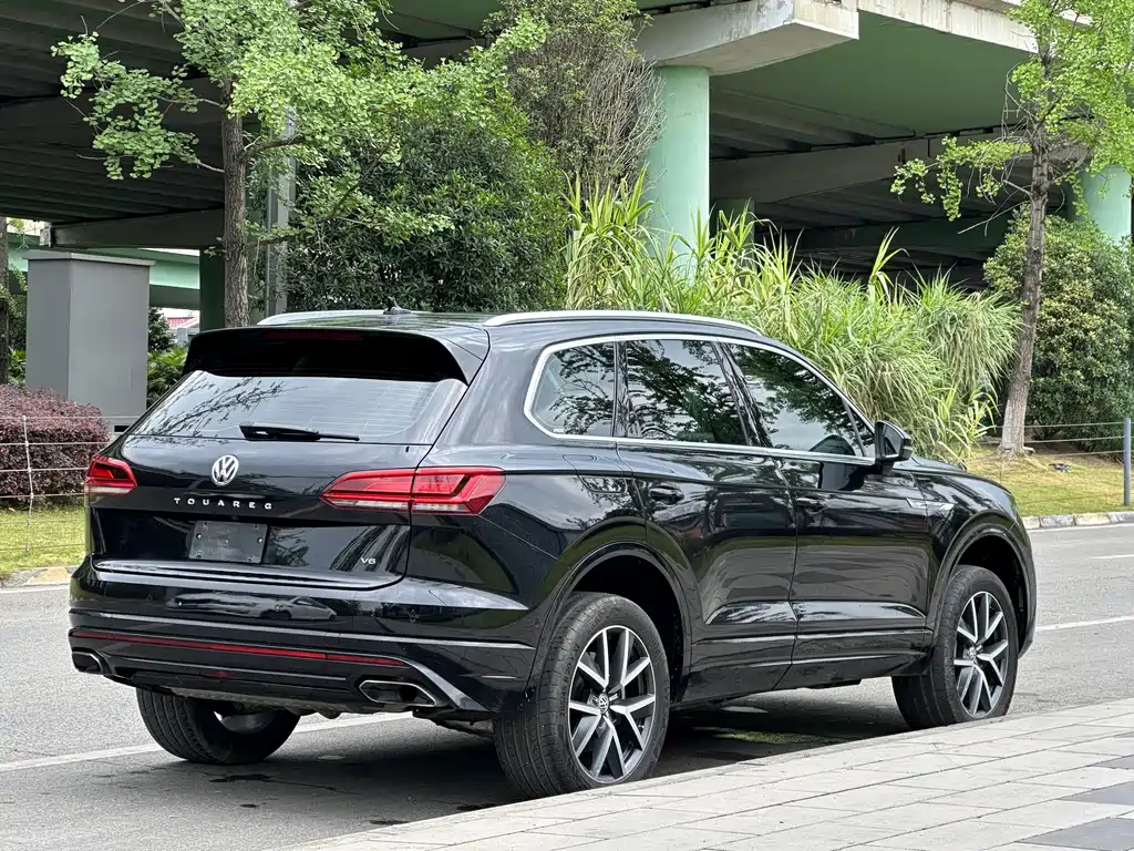 Volkswagen Touareg 2020 — фото 6