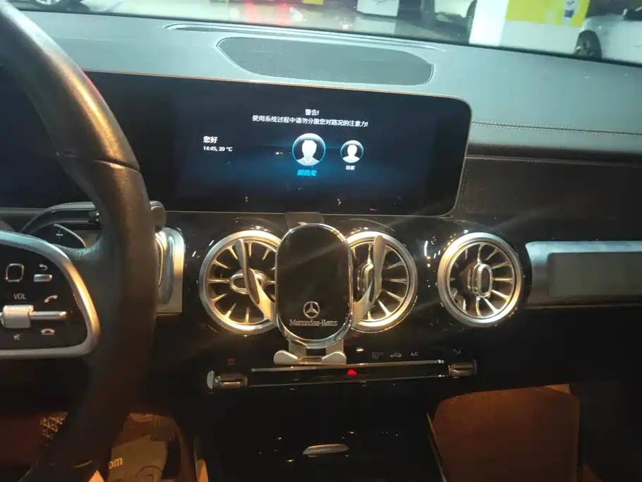 Mercedes-Benz GLB 2020 — фото 13