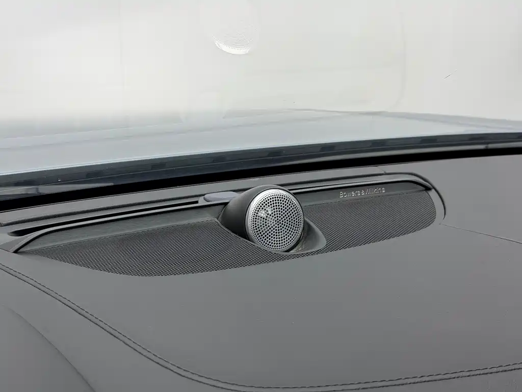 Volvo S90 2017 — фото 17
