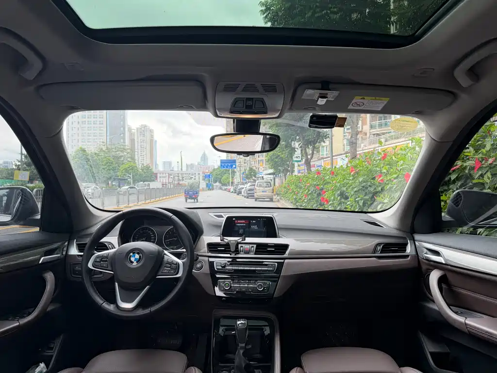 BMW X1 New Energy 2018 — фото 10