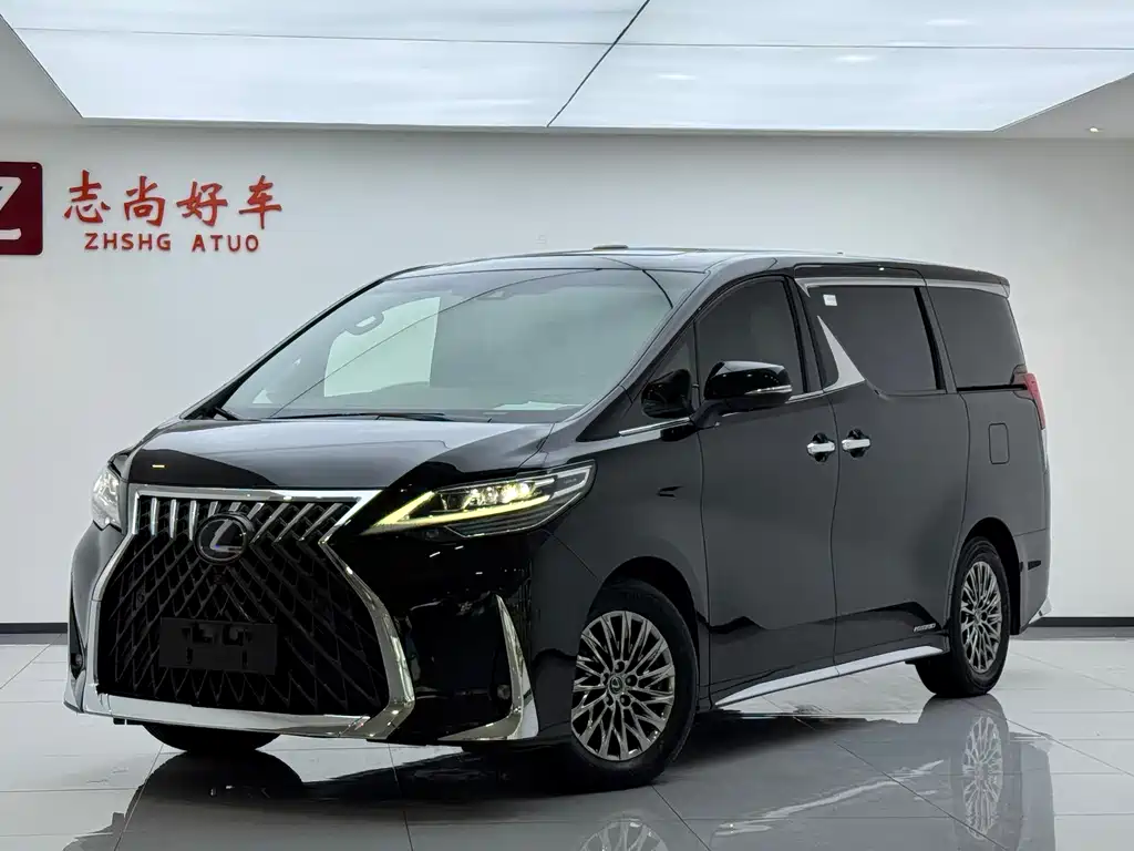 Lexus LM 2023 — фото 1