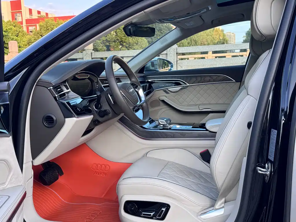 Audi A8 2022