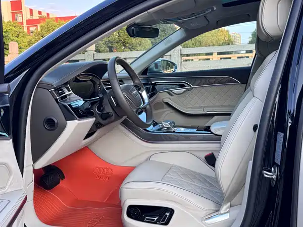 Audi A8 2022