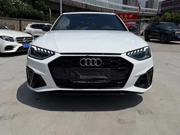 Audi A4L 2023