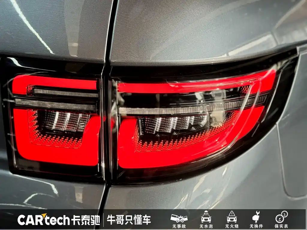 Land Rover Discovery Sport 2022 — фото 17