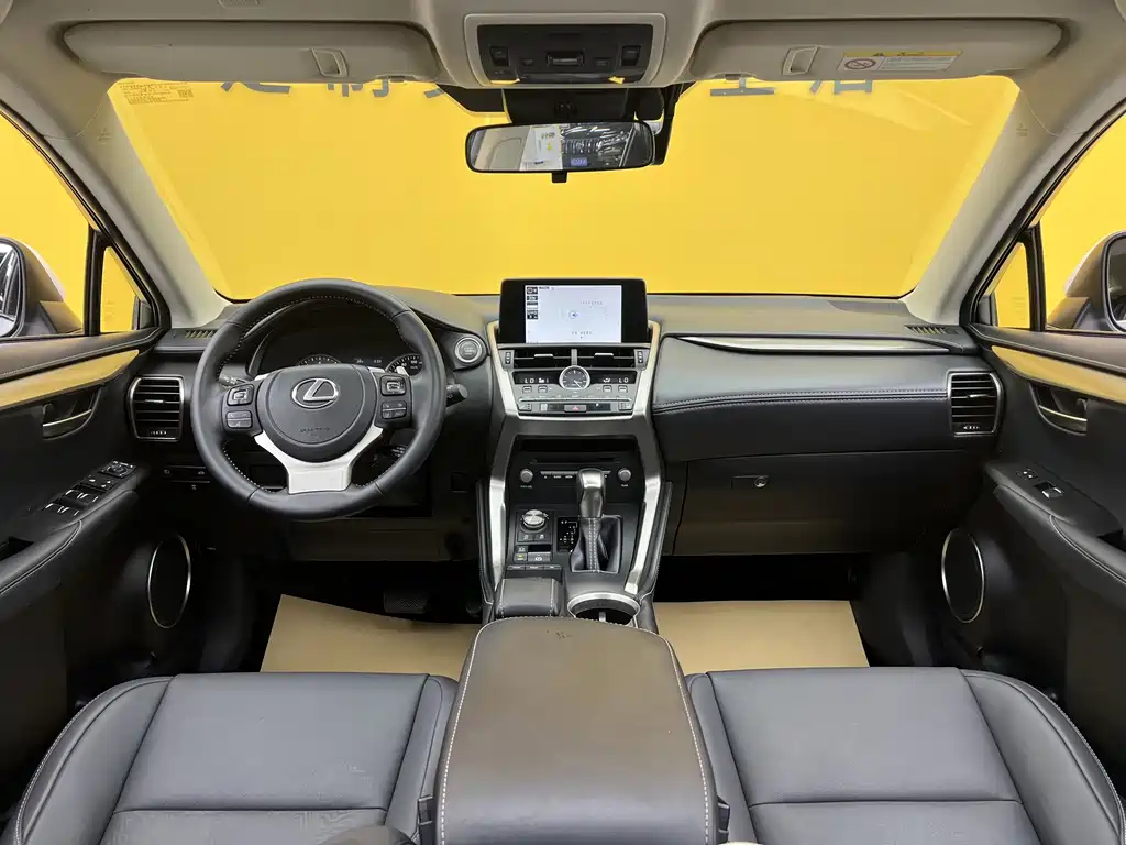 Lexus NX 2021 — фото 10