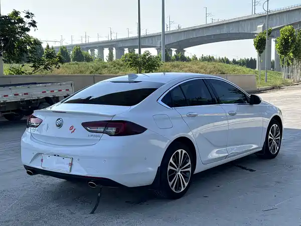 Buick Regal 2018