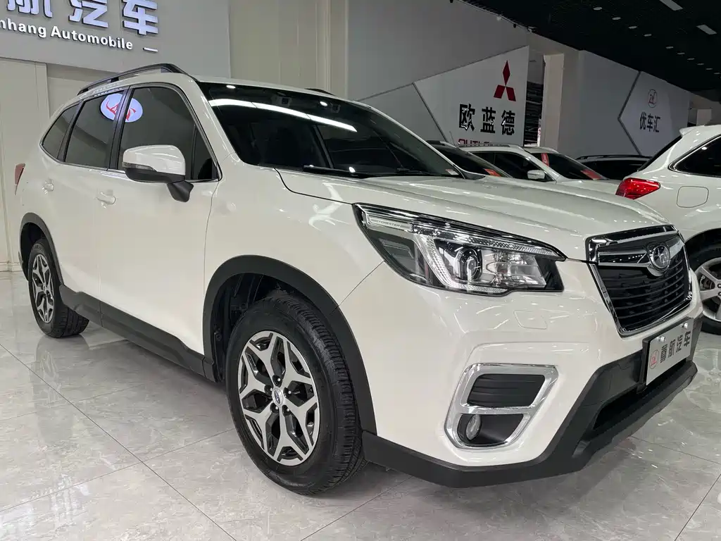 Subaru Forester 2019 — фото 10