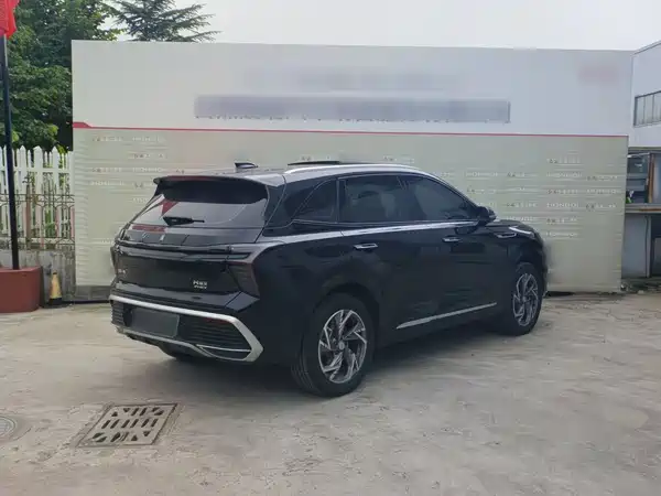 Hongqi HS3 PHEV 2025
