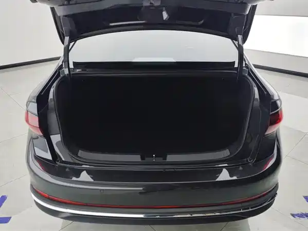 Volkswagen Sagitar 2026