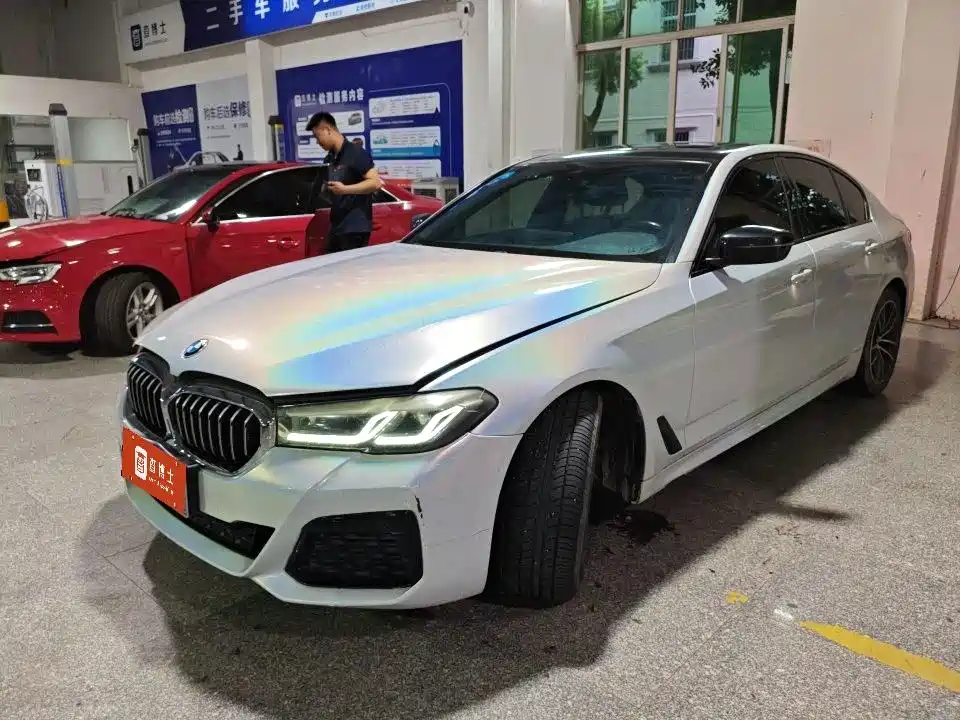 BMW 5 Series 2021