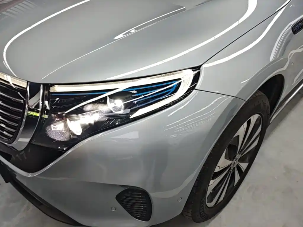 Mercedes-Benz EQC 2021 — фото 24
