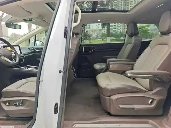 Volkswagen Viloran 2023