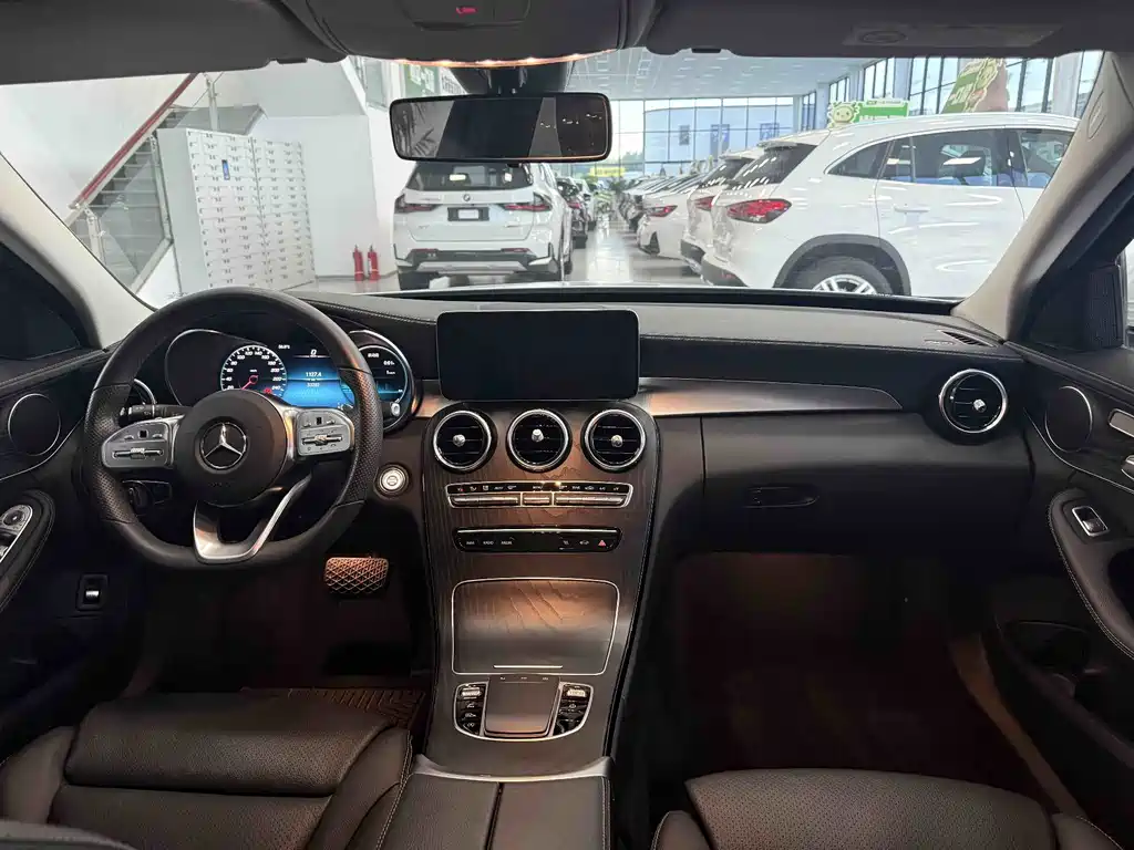 Mercedes-Benz C-Class 2021 — фото 20
