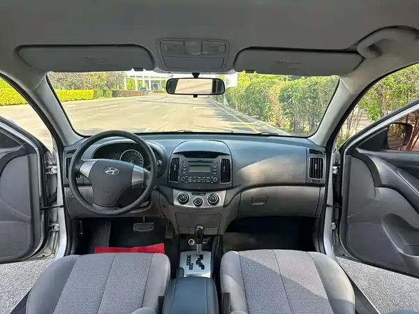 Hyundai Yuedong 2013