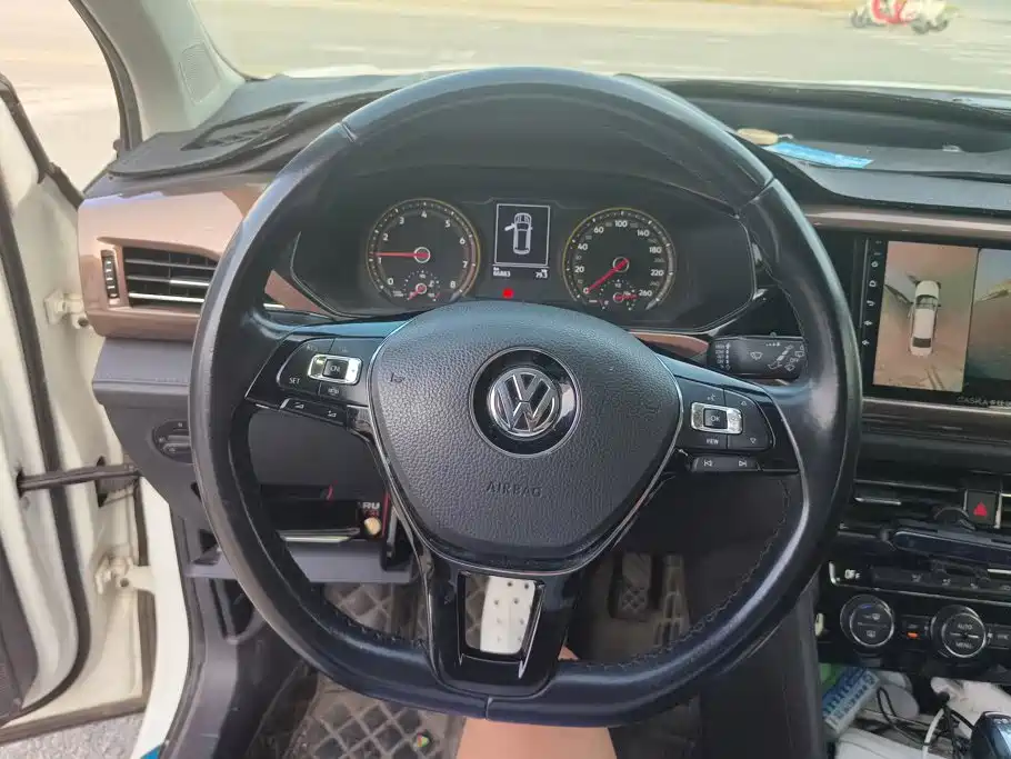 Volkswagen Tharu 2019 — фото 15