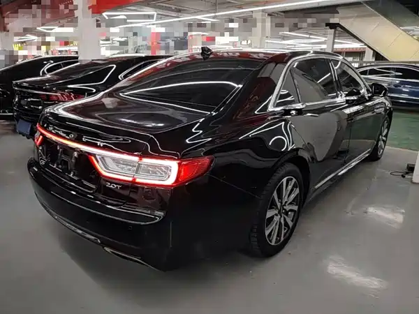 Lincoln Continental 2021