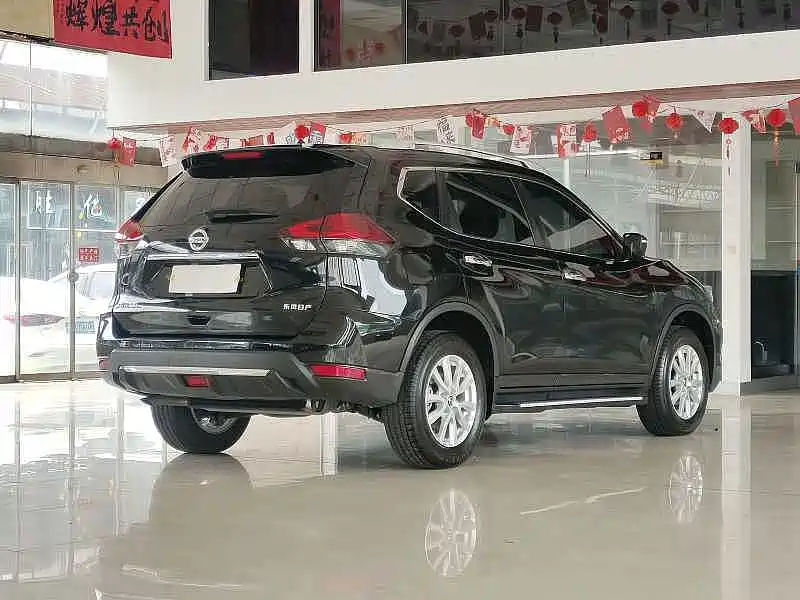 Nissan X-Trail 2025