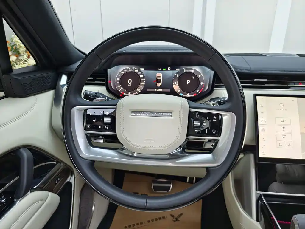 Land Rover Range Rover 2024 — фото 13