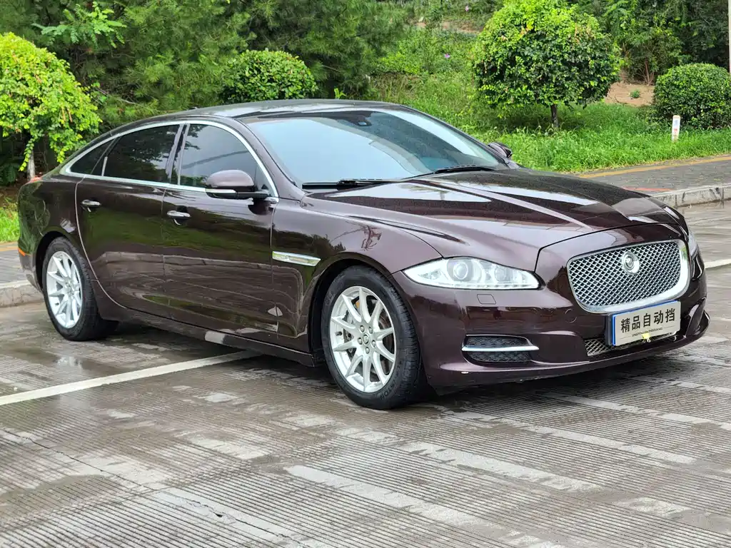 Jaguar XJ 2013 — фото 7