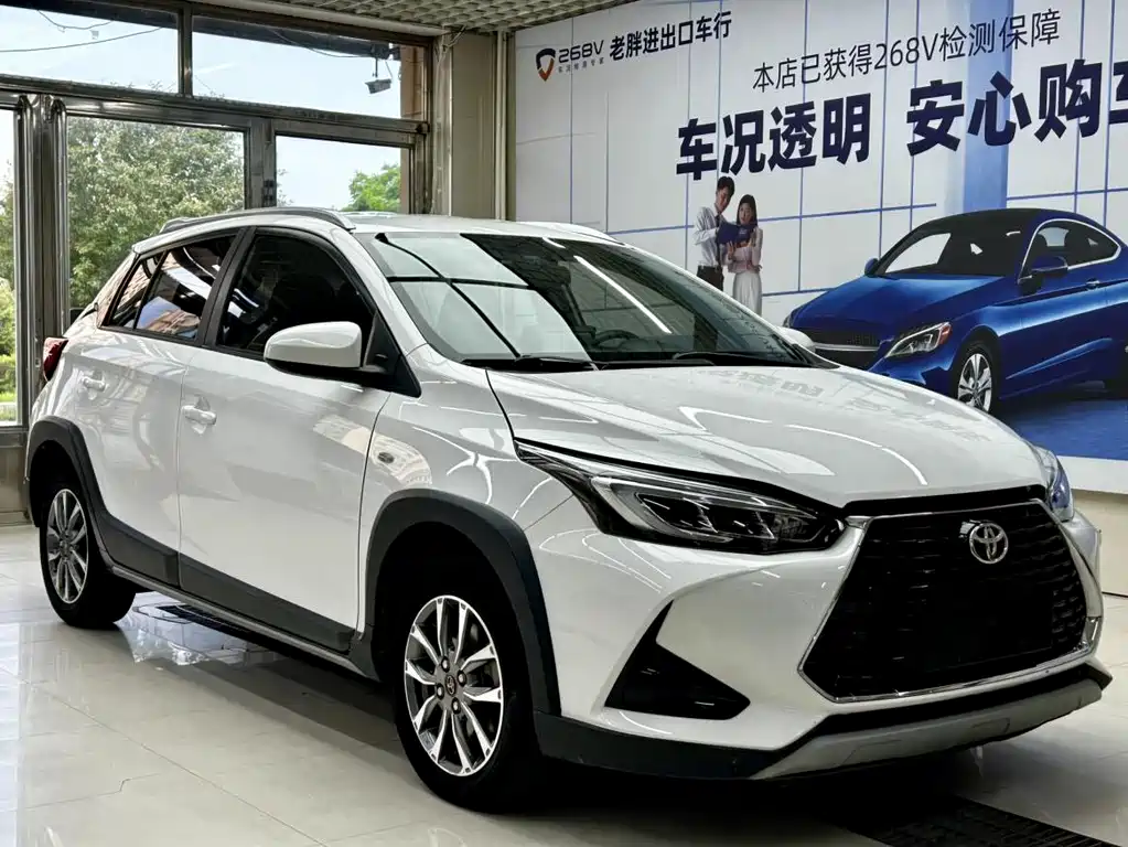 Toyota Yaris L 2022