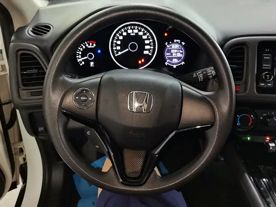 Honda Vezel 2015 — фото 15