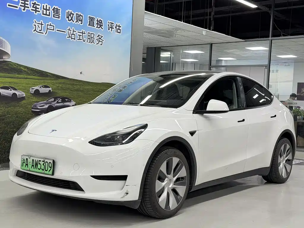Tesla Model Y 2022 — фото 1