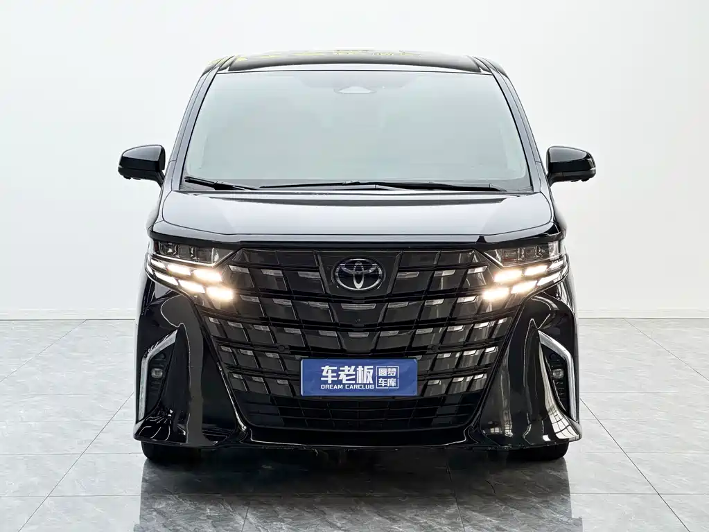 Toyota Alphard 2024