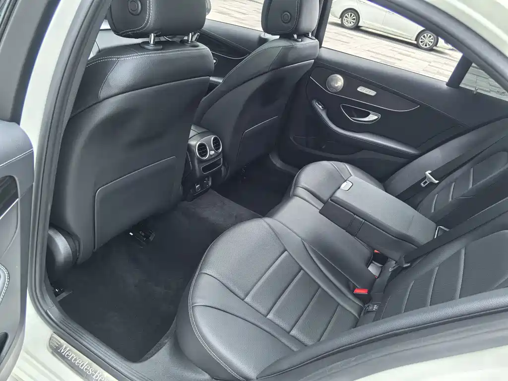 Mercedes-Benz C-Class 2021 — фото 16