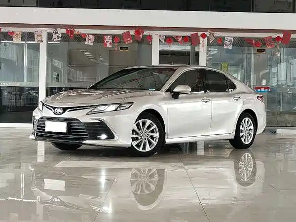 Toyota Camry 2021