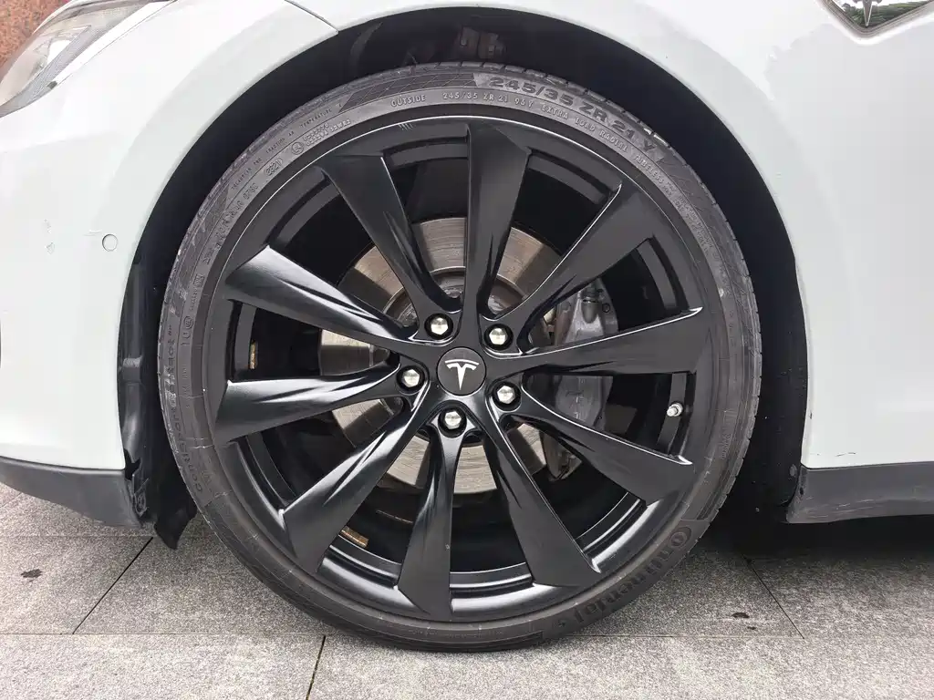 Tesla Model S 2016