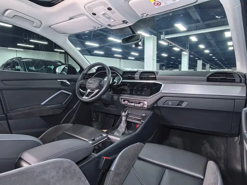 Audi Q3 Sportback 2022 — фото 15